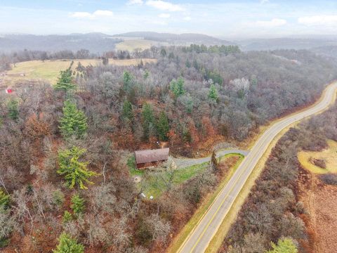 Tiny photo for 4050 County Road Y, Dodgeville, WI 53533 (MLS # 2012641)