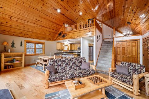 Tiny photo for 4050 County Road Y, Dodgeville, WI 53533 (MLS # 2012641)