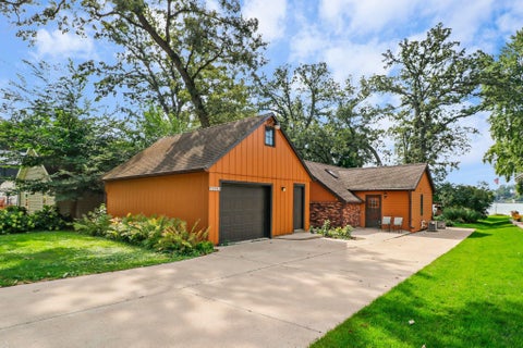 Photo of 2148 Colladay Point Drive, Stoughton, WI 53589 (MLS # 2031561)
