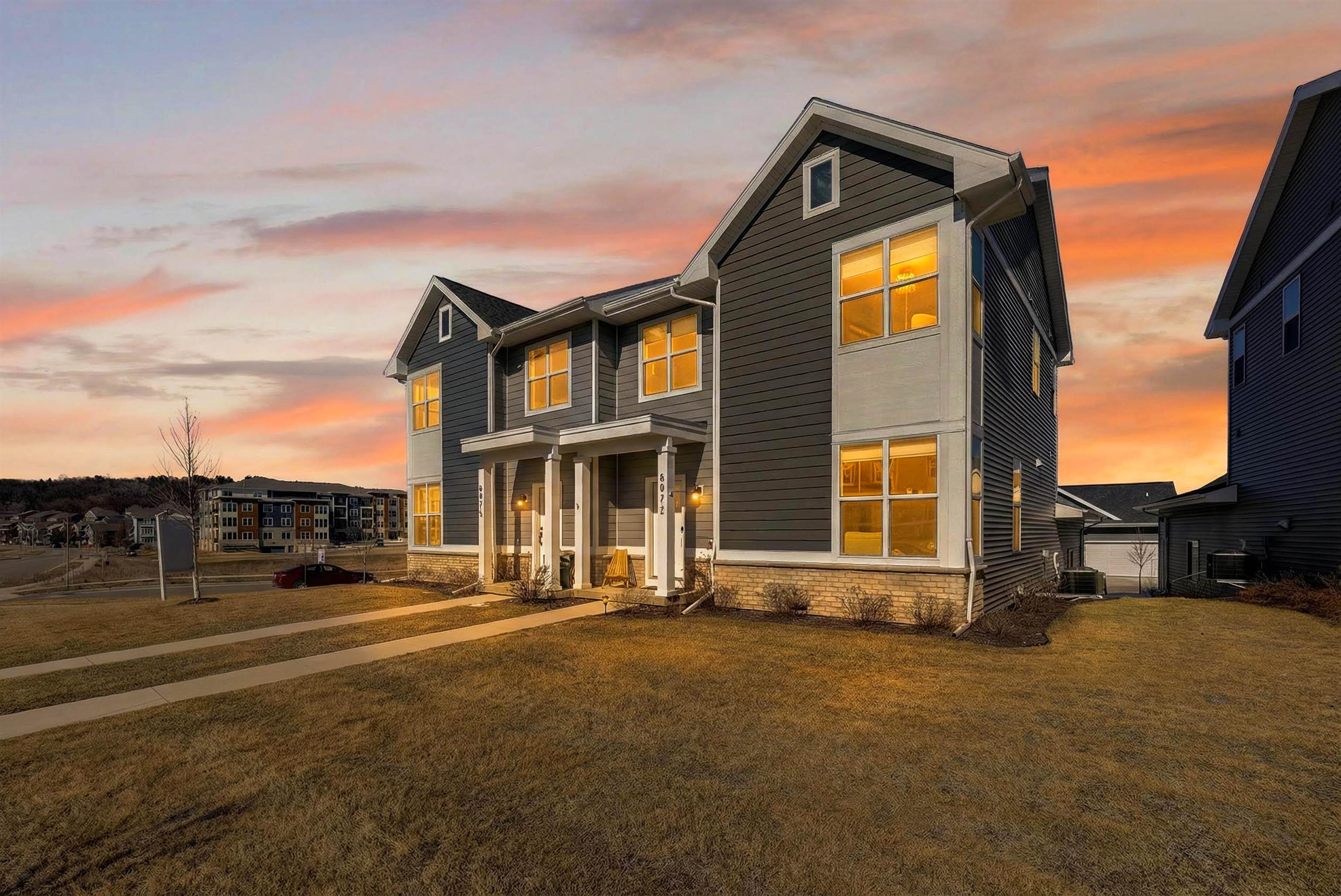 6972 Belle Fontaine Boulevard