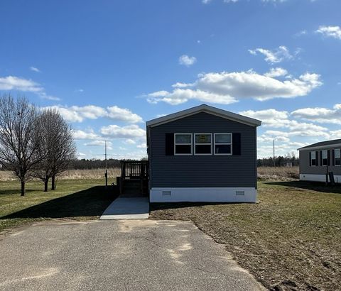 Photo of W5404 State Road 82 Road, Mauston, WI 53948 (MLS # 2020660)