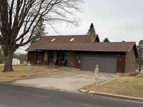 Photo of 215 S Park Street, Livingston, WI 53554 (MLS # 2018590)