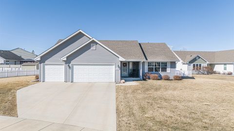 Photo of 3633 Golden Eagle Court, Beloit, WI 53511 (MLS # 2017214)