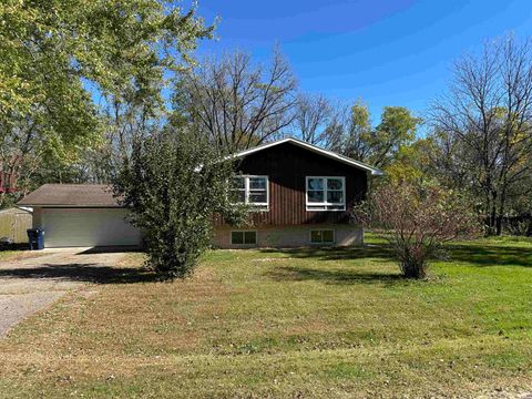 Photo of 202 S Fandrich Street, Oxford, WI 53952 (MLS # 2010583)