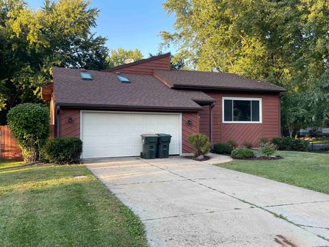 Photo of 1500 Calico Lane, Sun Prairie, WI 53590 (MLS # 2010365)