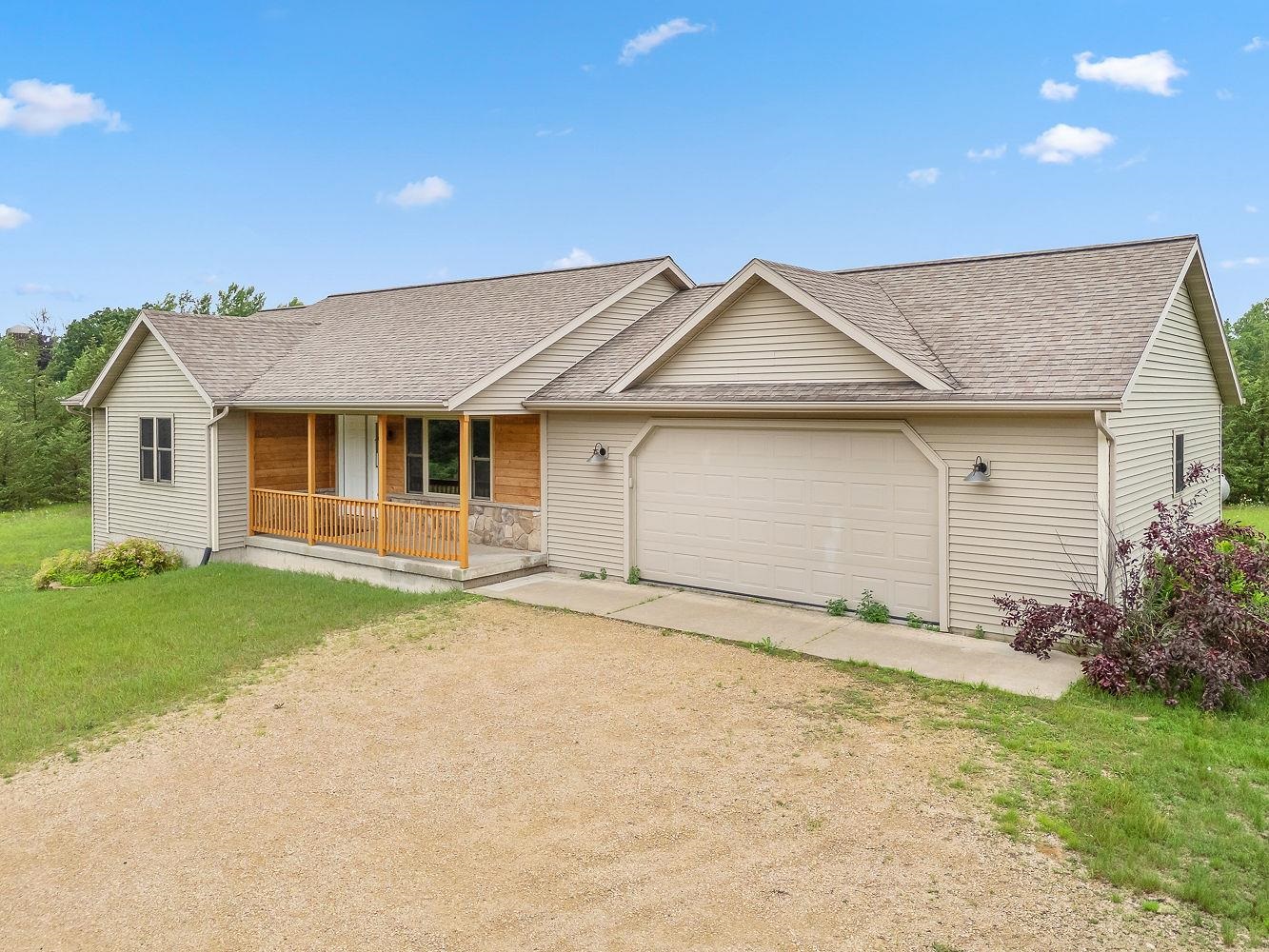 Wisconsin Dells, Wisconsin 53965, United States, 4 Bedrooms Bedrooms, ,3 BathroomsBathrooms,Residential,Active,158736