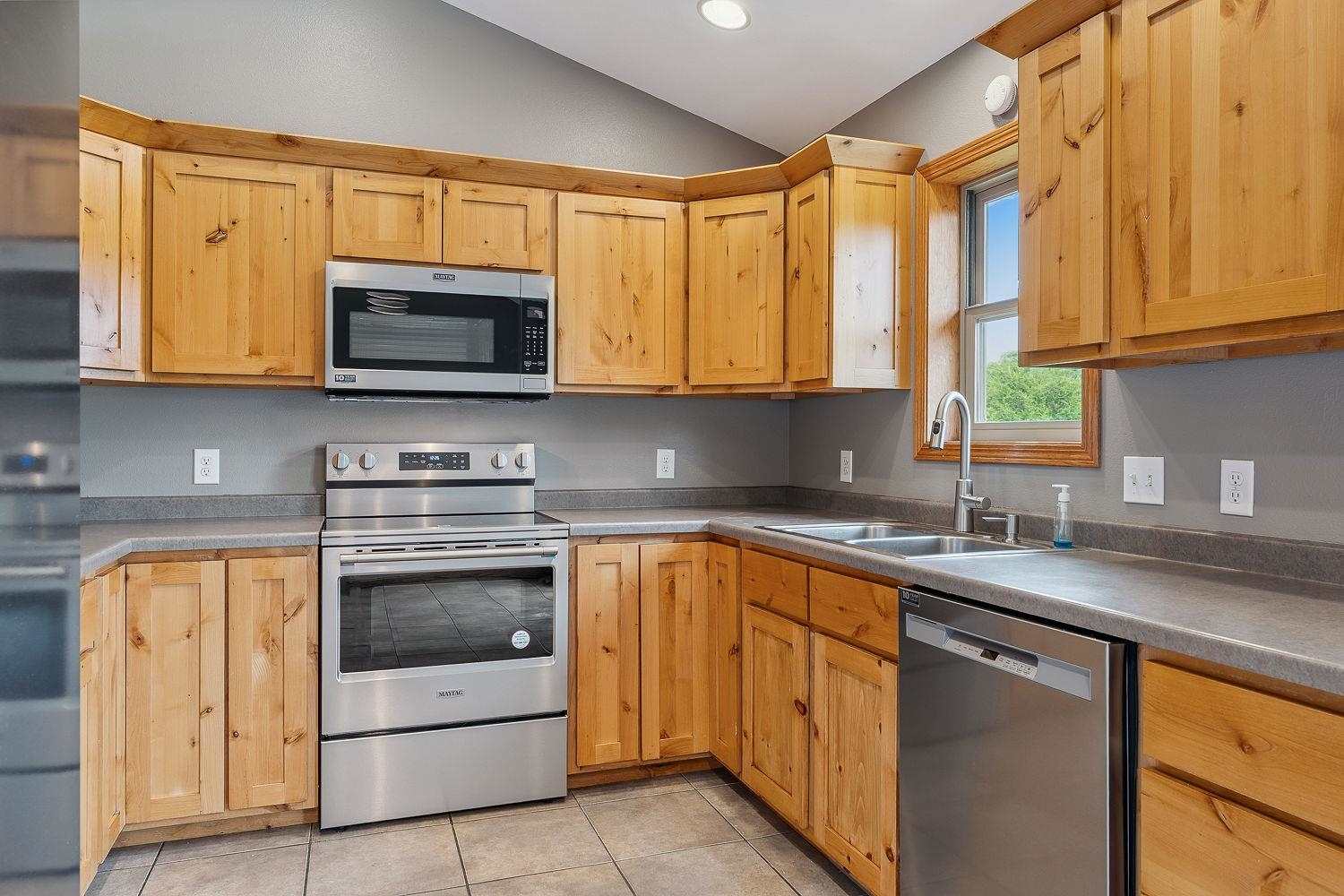 Wisconsin Dells, Wisconsin 53965, United States, 4 Bedrooms Bedrooms, ,3 BathroomsBathrooms,Residential,Active,158736