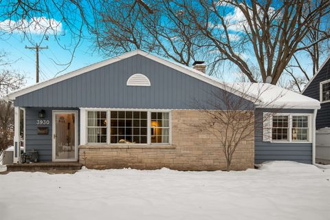 Photo of 3930 Nakoma Road, Madison, WI 53711 (MLS # 2013767)