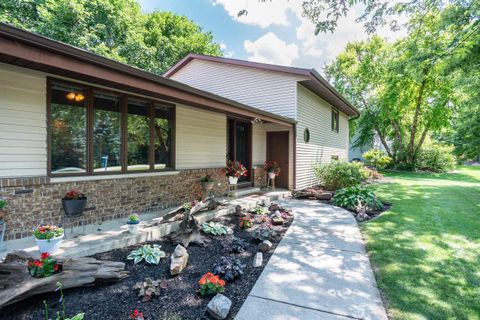 Photo of 3276 E Danbury Drive, Janesville, WI 53546 (MLS # 2011207)