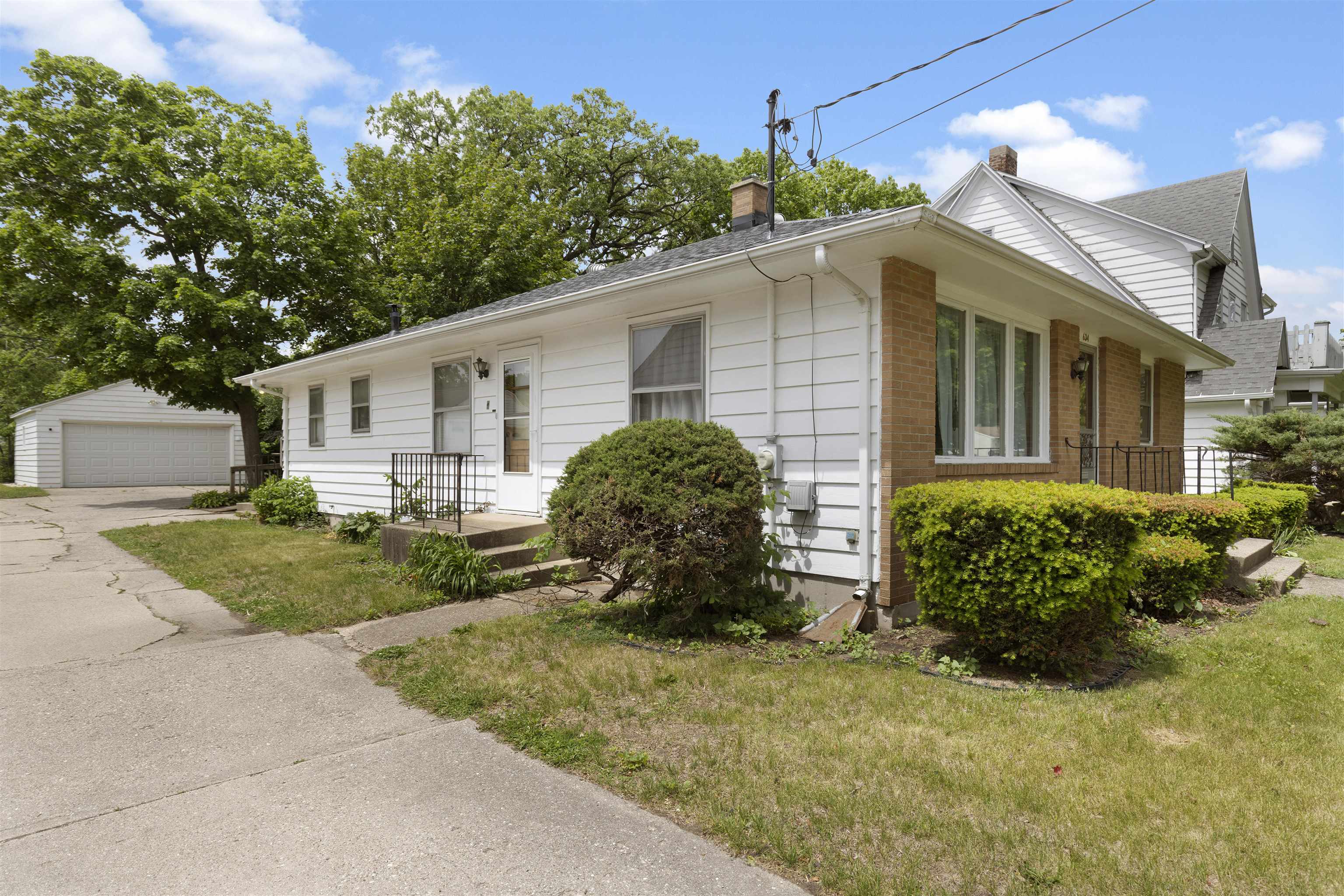 634 Central Avenue