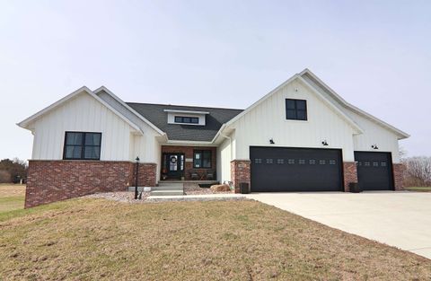 Photo of 1817 Arboretum Drive, Janesville, WI 53548 (MLS # 1997113)