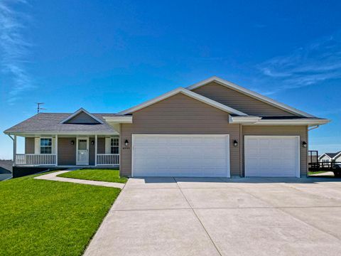 Photo of 4990 Glacier View Drive, Milton, WI 53563 (MLS # 2018809)