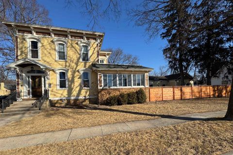 215 Jackson Street, Sauk City, WI 53583 - #: 1989278
