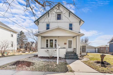 201 S Van Buren Street, Stoughton, WI 53589 - #: 1995120