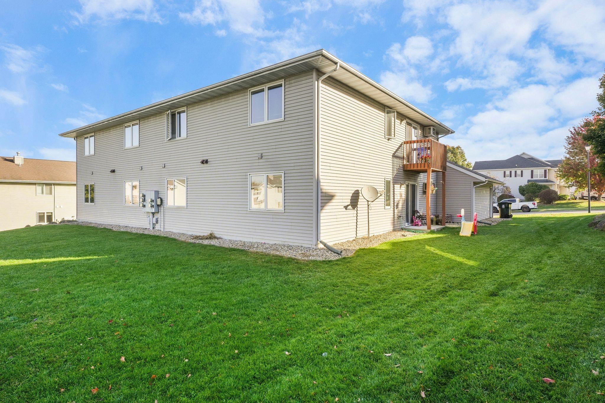 586 N Westmount Drive