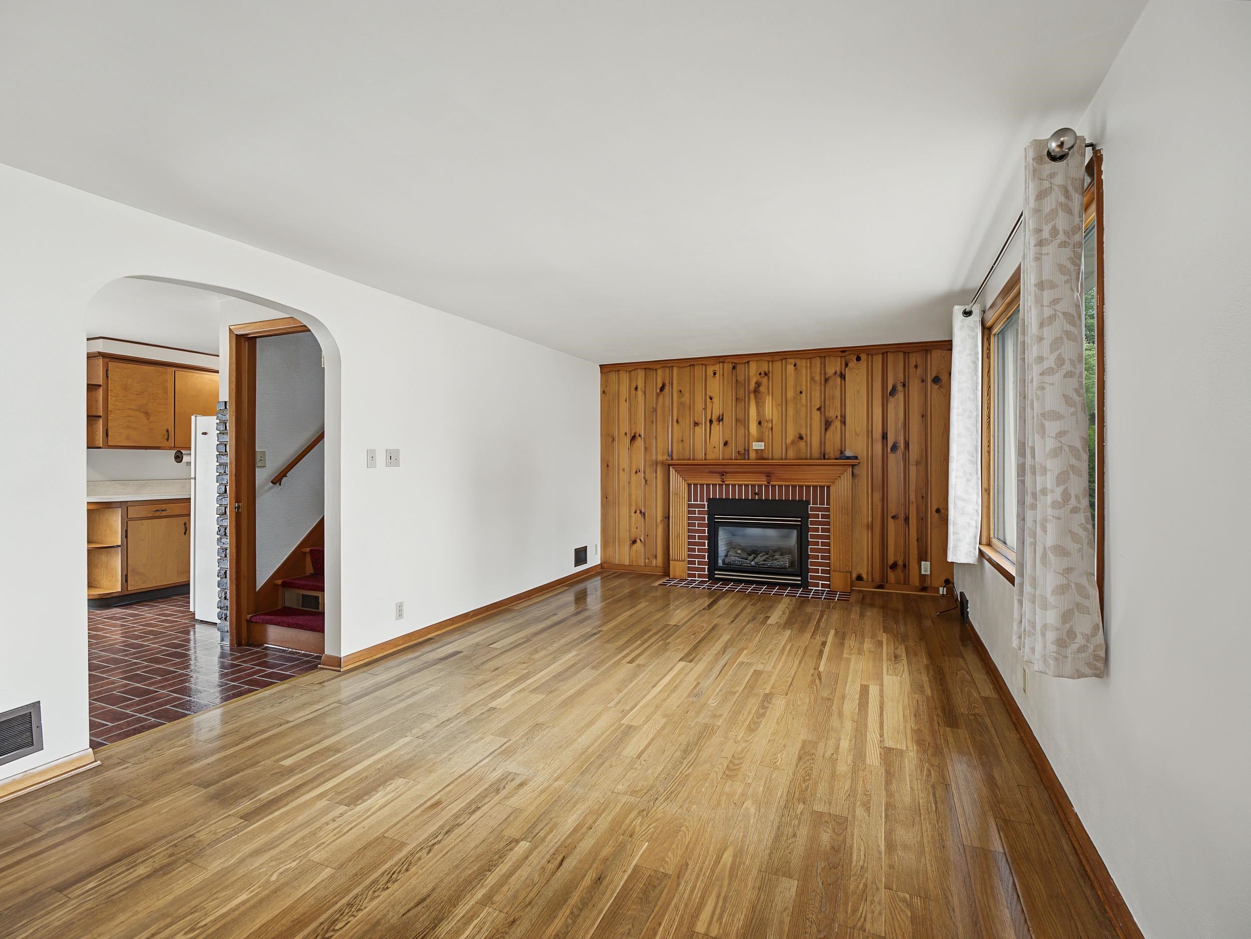 2511 8th Street - Photo 4
