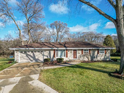 Photo of 416 Colby Court, Janesville, WI 53546 (MLS # 2015539)