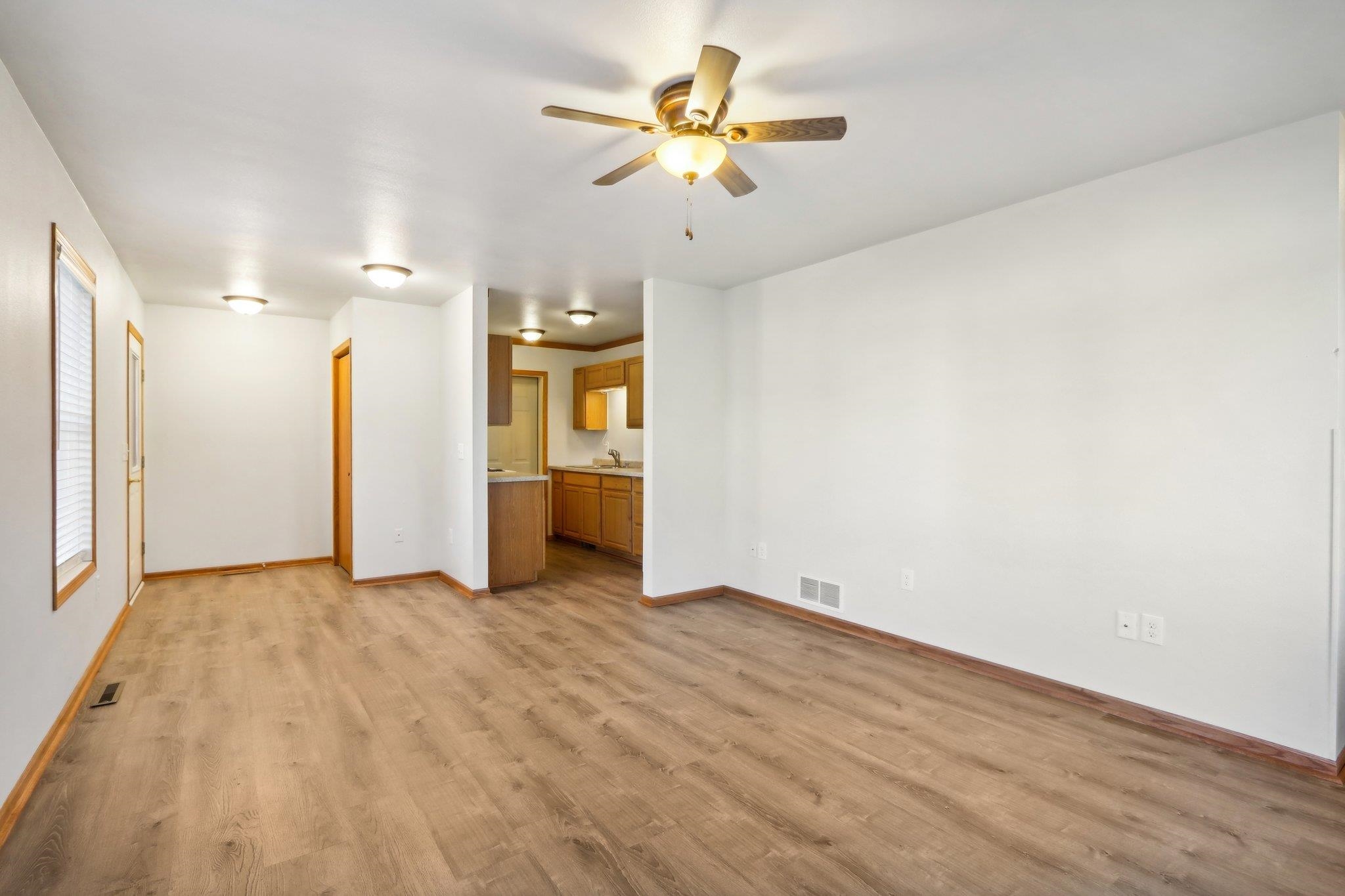 Wisconsin Dells, Wisconsin 53965, United States, 2 Bedrooms Bedrooms, ,1 BathroomBathrooms,Residential,Active,27974