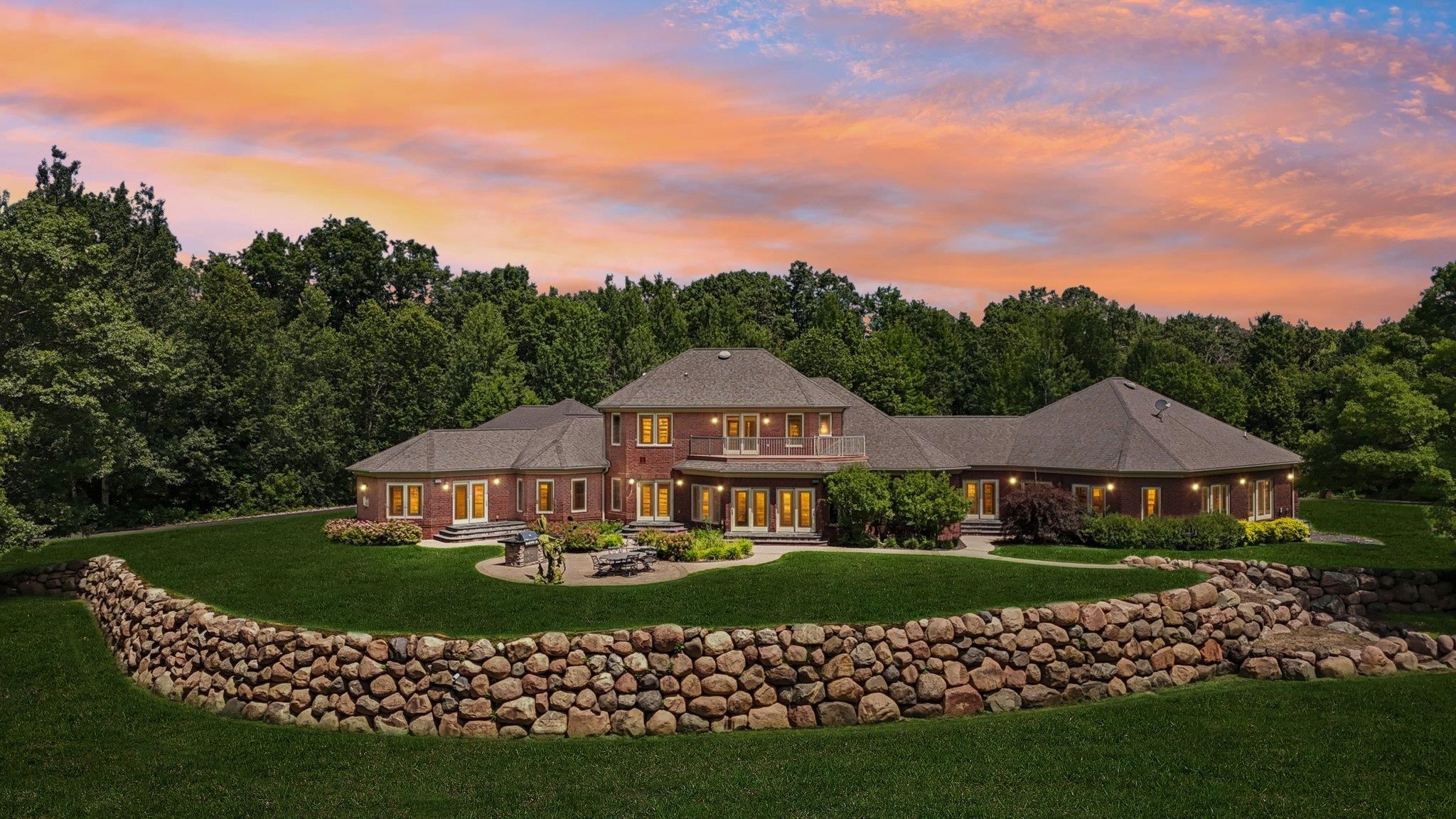 2688 Scenic Drive