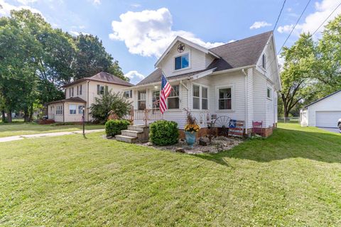Photo of 17 W Madison Avenue, Milton, WI 53563 (MLS # 2007942)