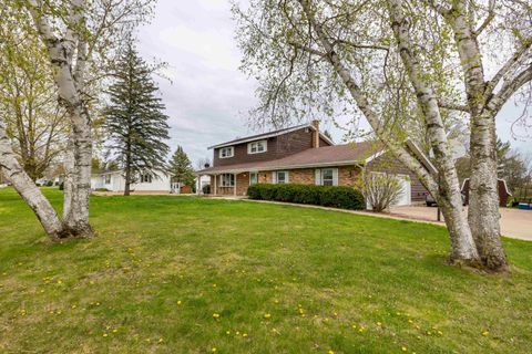 615 Ridge Avenue, Platteville, WI 53818 - #: 1998776
