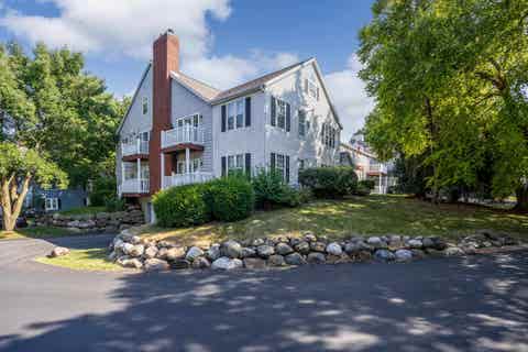 Photo of 905 Harbor House Drive 4 #4, Madison, WI 53719 (MLS # 2029282)