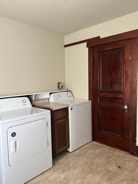 Tiny photo for 906 S 7th Street, Prairie Du Chien, WI 53821 (MLS # 2012692)