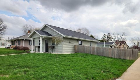 Photo of 285 Camp Street, Platteville, WI 53818 (MLS # 2021145)