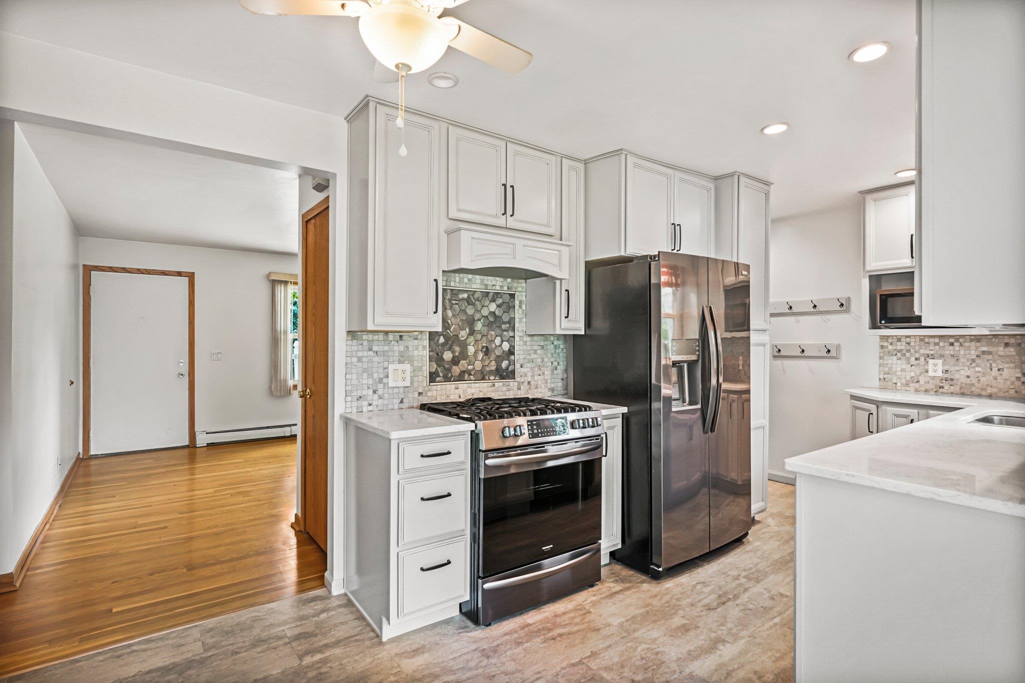 Madison, Wisconsin 53705, United States, 4 Bedrooms Bedrooms, ,2 BathroomsBathrooms,Residential,Active,167518