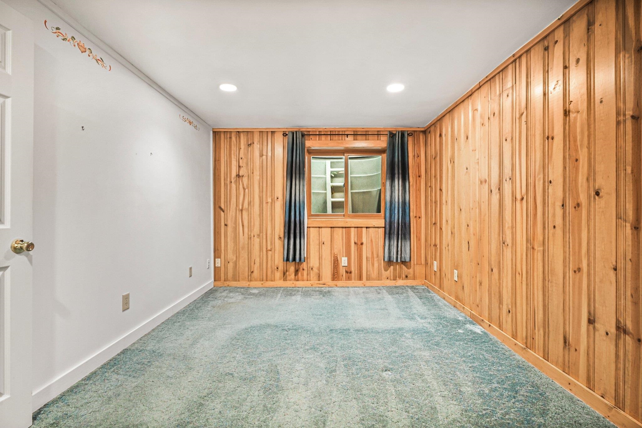 Madison, Wisconsin 53705, United States, 4 Bedrooms Bedrooms, ,2 BathroomsBathrooms,Residential,Active,167518