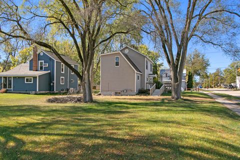 Tiny photo for 152 Central Avenue, Montello, WI 53949 (MLS # 2010560)
