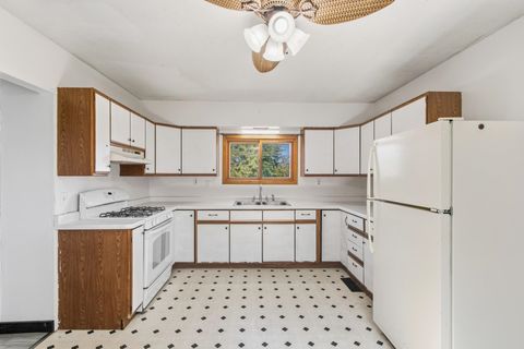Tiny photo for 152 Central Avenue, Montello, WI 53949 (MLS # 2010560)
