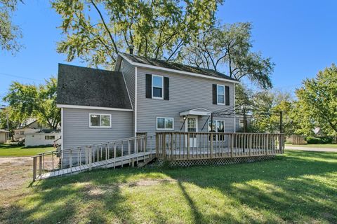 Tiny photo for 152 Central Avenue, Montello, WI 53949 (MLS # 2010560)