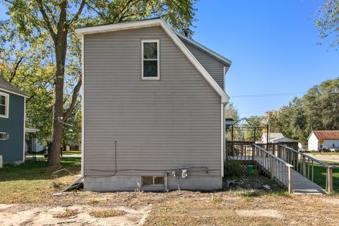 Tiny photo for 152 Central Avenue, Montello, WI 53949 (MLS # 2010560)
