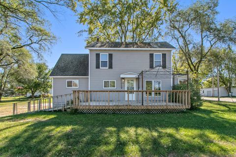 Photo of 152 Central Avenue, Montello, WI 53949 (MLS # 2010560)