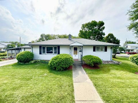 Photo of 702 Park Street, Boscobel, WI 53805 (MLS # 2012197)