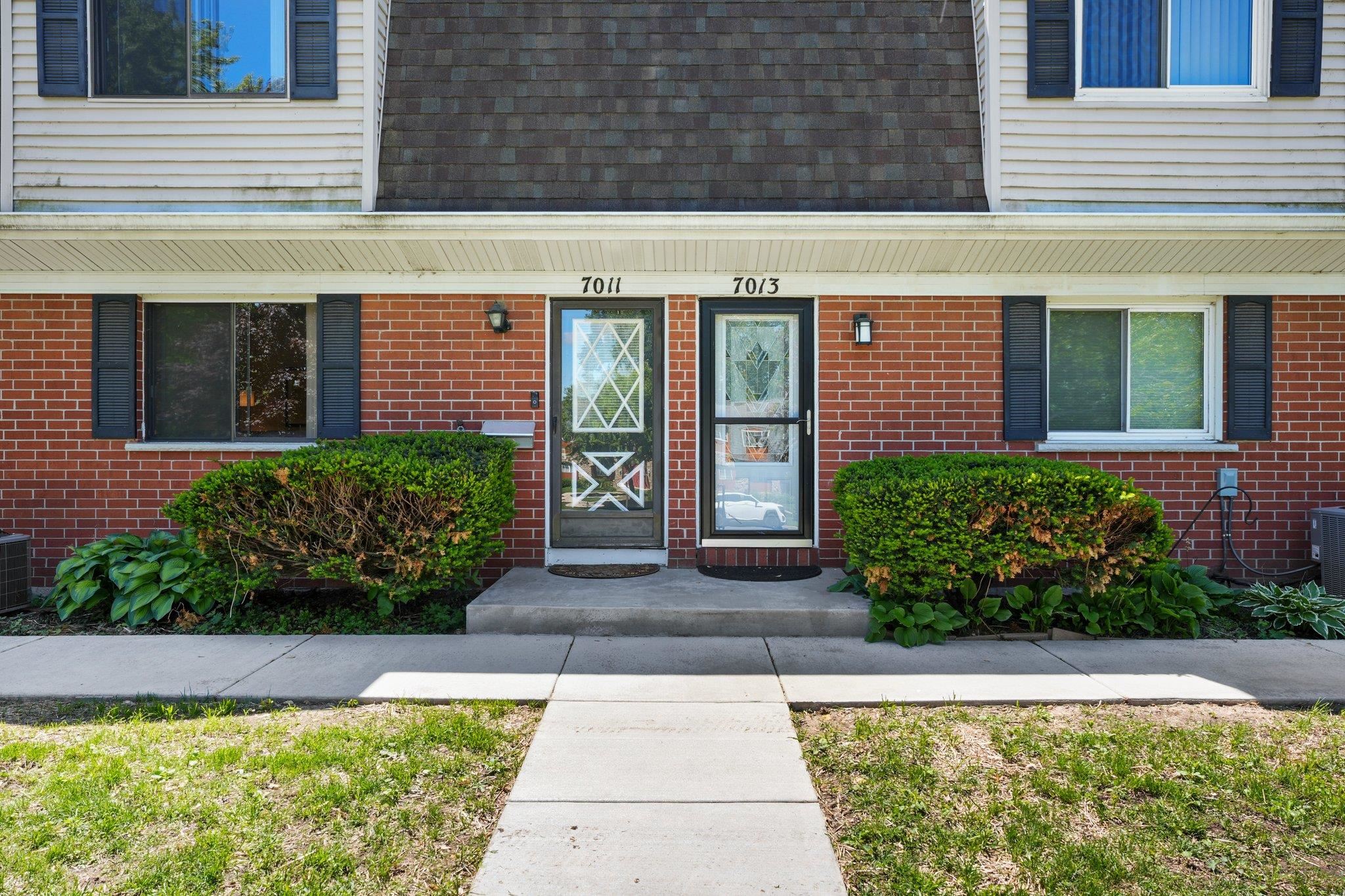 Middleton, Wisconsin 53562, United States, 3 Bedrooms Bedrooms, ,2 BathroomsBathrooms,Residential,Active,139155