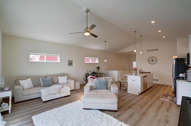 1232 Tivoli Circle