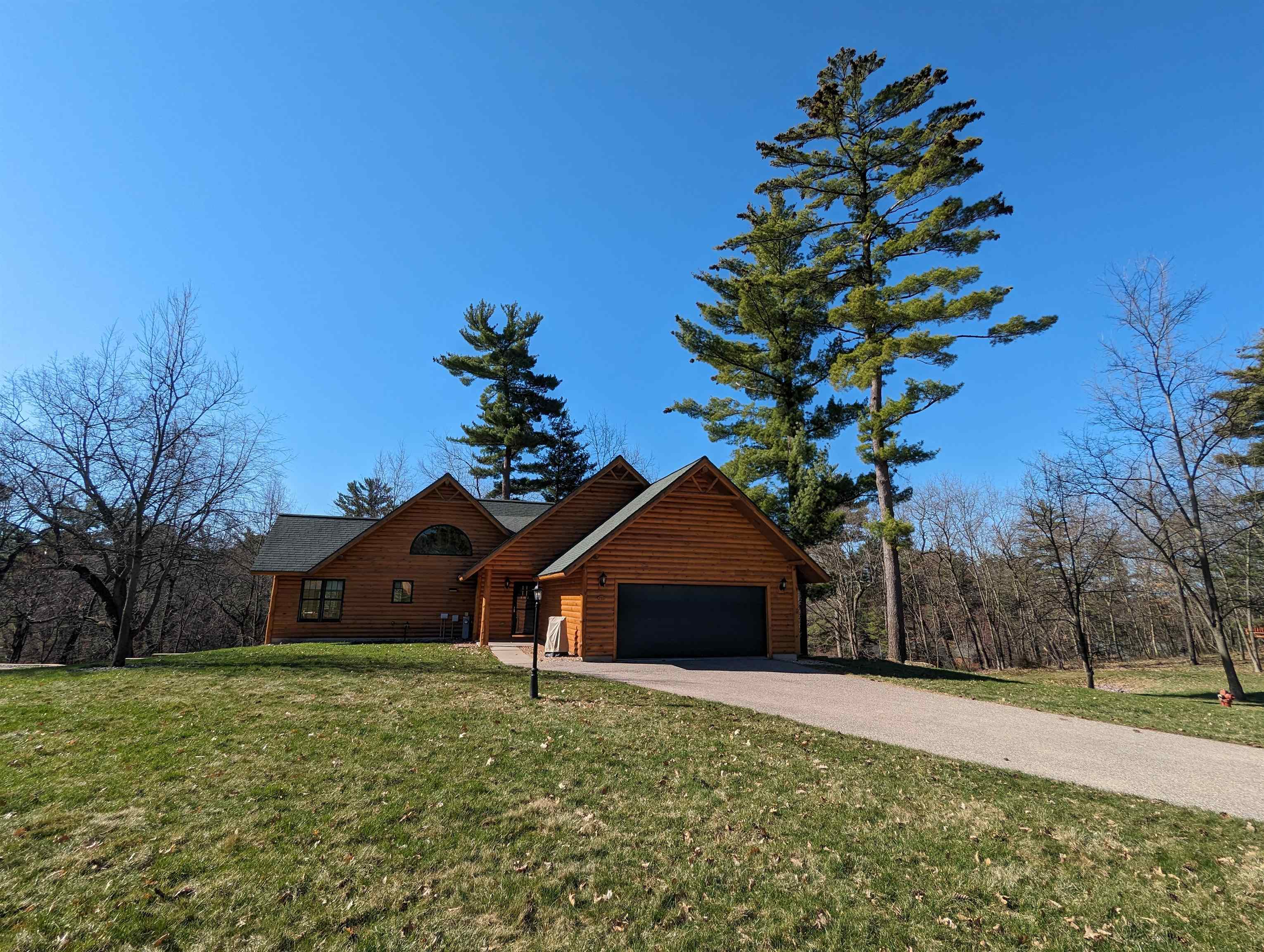 Wisconsin Dells, Wisconsin 53965, United States, 4 Bedrooms Bedrooms, ,3 BathroomsBathrooms,Residential,Pending,49218