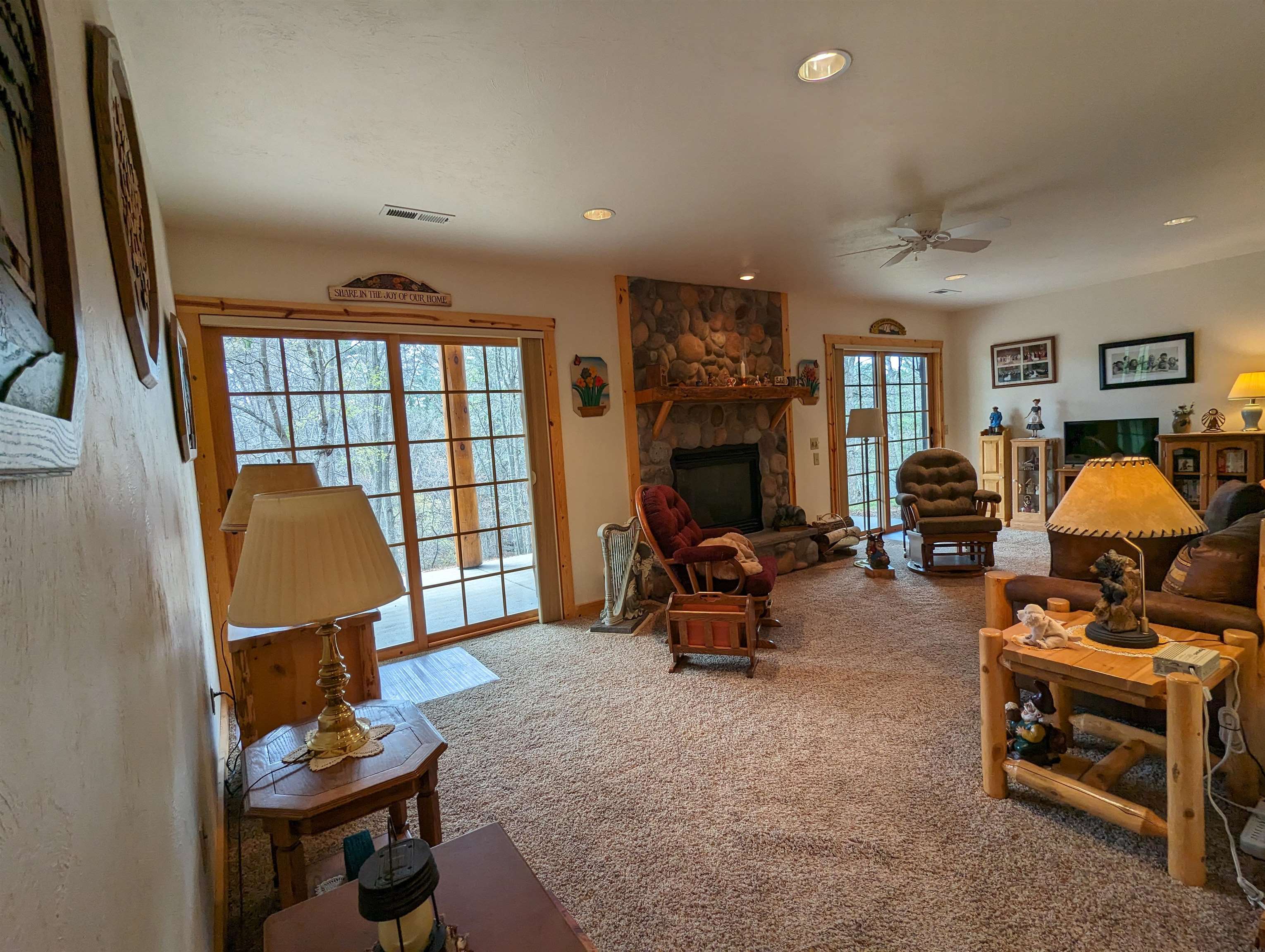 Wisconsin Dells, Wisconsin 53965, United States, 4 Bedrooms Bedrooms, ,3 BathroomsBathrooms,Residential,Pending,49218