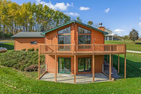 Photo of E4437 Loon Court, La Valle, WI 53941 (MLS # 2011803)