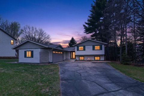 Photo of 4314 Westport Road, Madison, WI 53704 (MLS # 2020463)