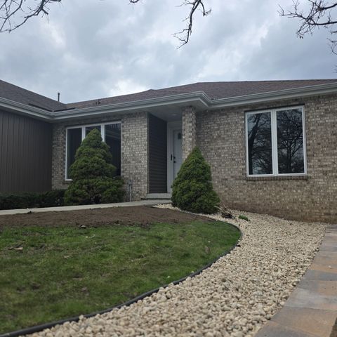 Photo of 23 Heather Drive, Cottage Grove, WI 53527 (MLS # 2021558)