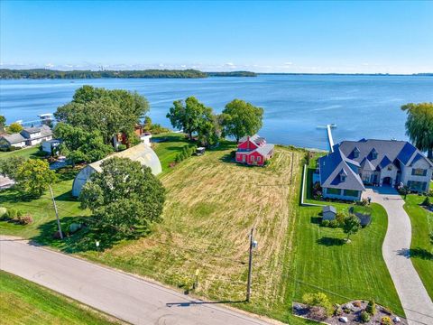 Photo of 5114 Reynolds Avenue, Waunakee, WI 53597 (MLS # 2017315)