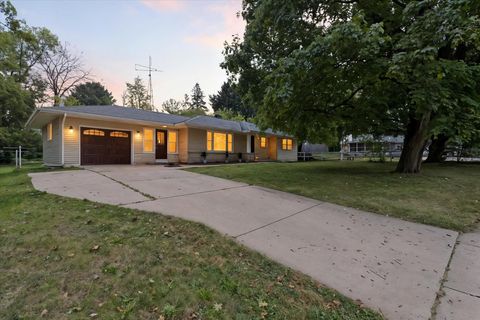 Photo of 438 Green Hill Drive, Milton, WI 53563 (MLS # 2010761)
