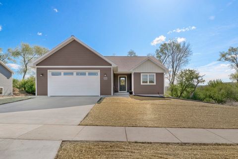 Photo of 312 Roosevelt Street, Baraboo, WI 53913 (MLS # 2022367)