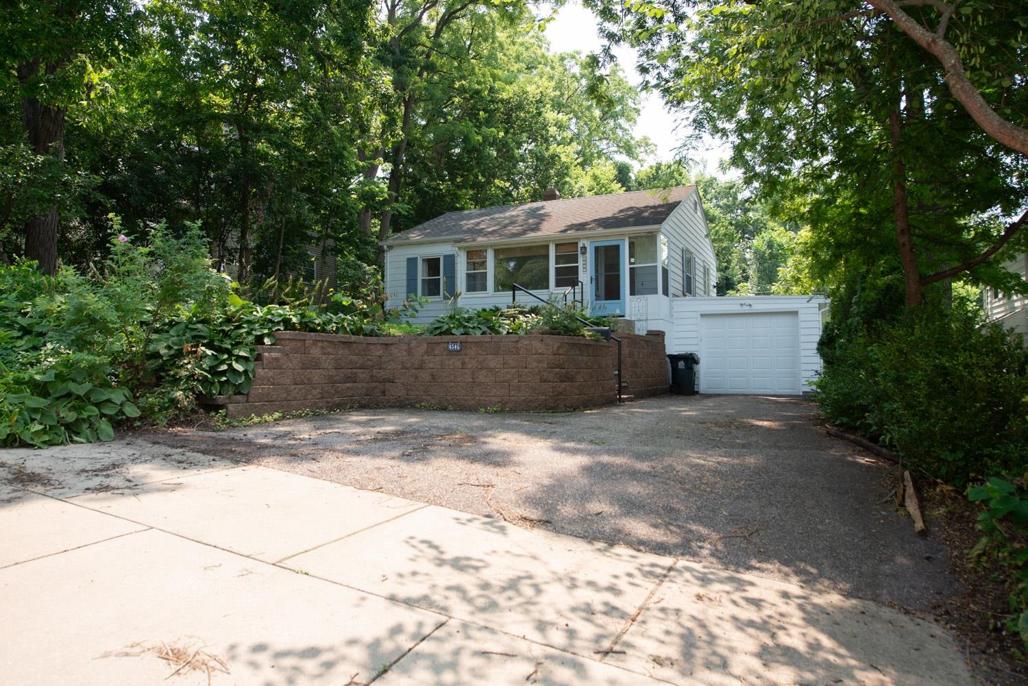 4345 Hillcrest Drive