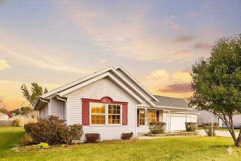 Photo of 2708 Omaha Drive, Janesville, WI 53546 (MLS # 2010686)