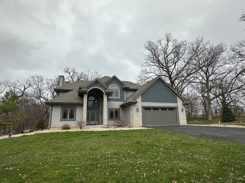 Photo of 2082 Tower Drive, Stoughton, WI 53589 (MLS # 2019879)
