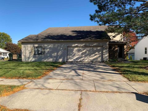 Photo of 903 Clarmar Drive, Sun Prairie, WI 53590 (MLS # 2018004)